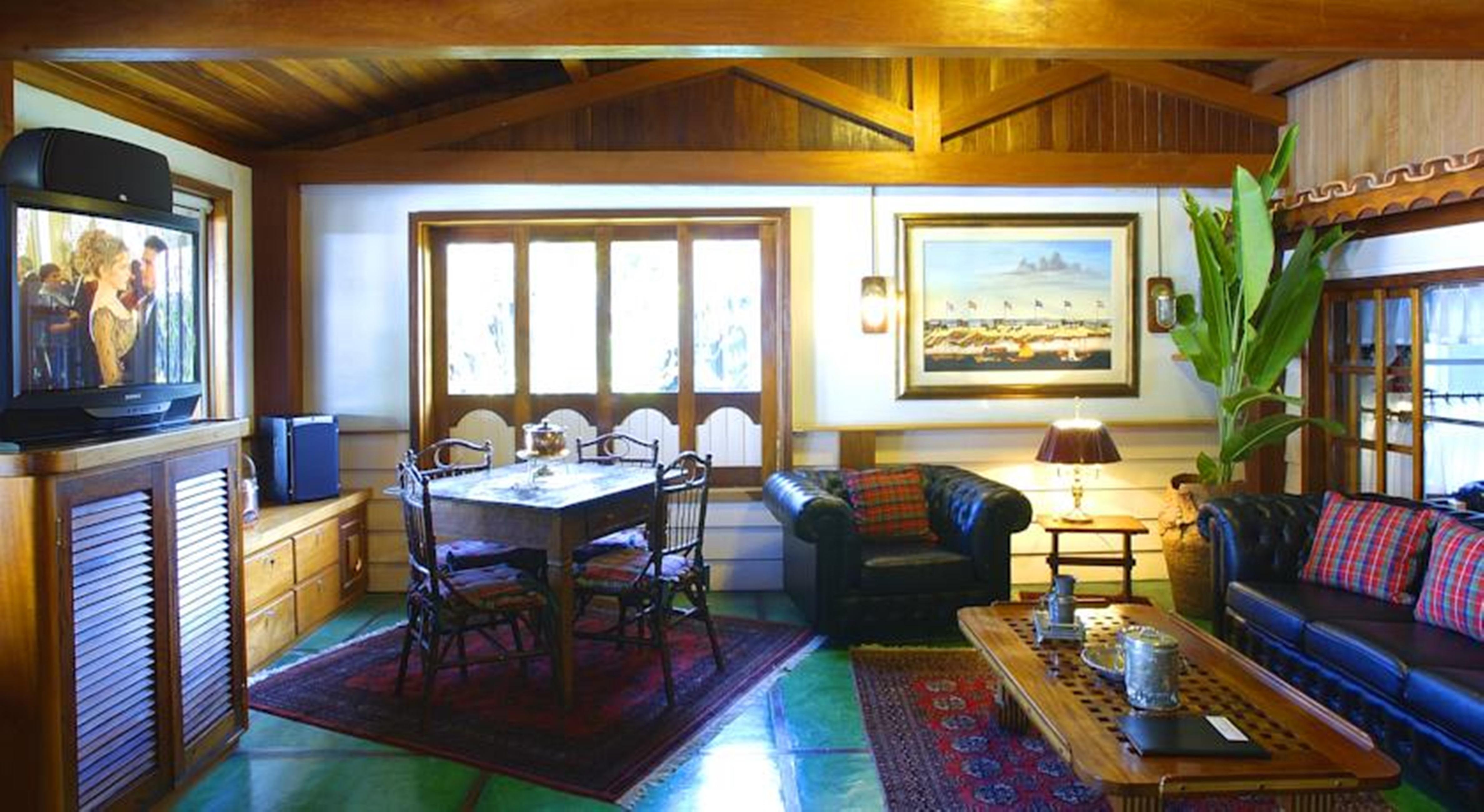 Plaza Inn Pousada Do Capitao Ильябела Экстерьер фото