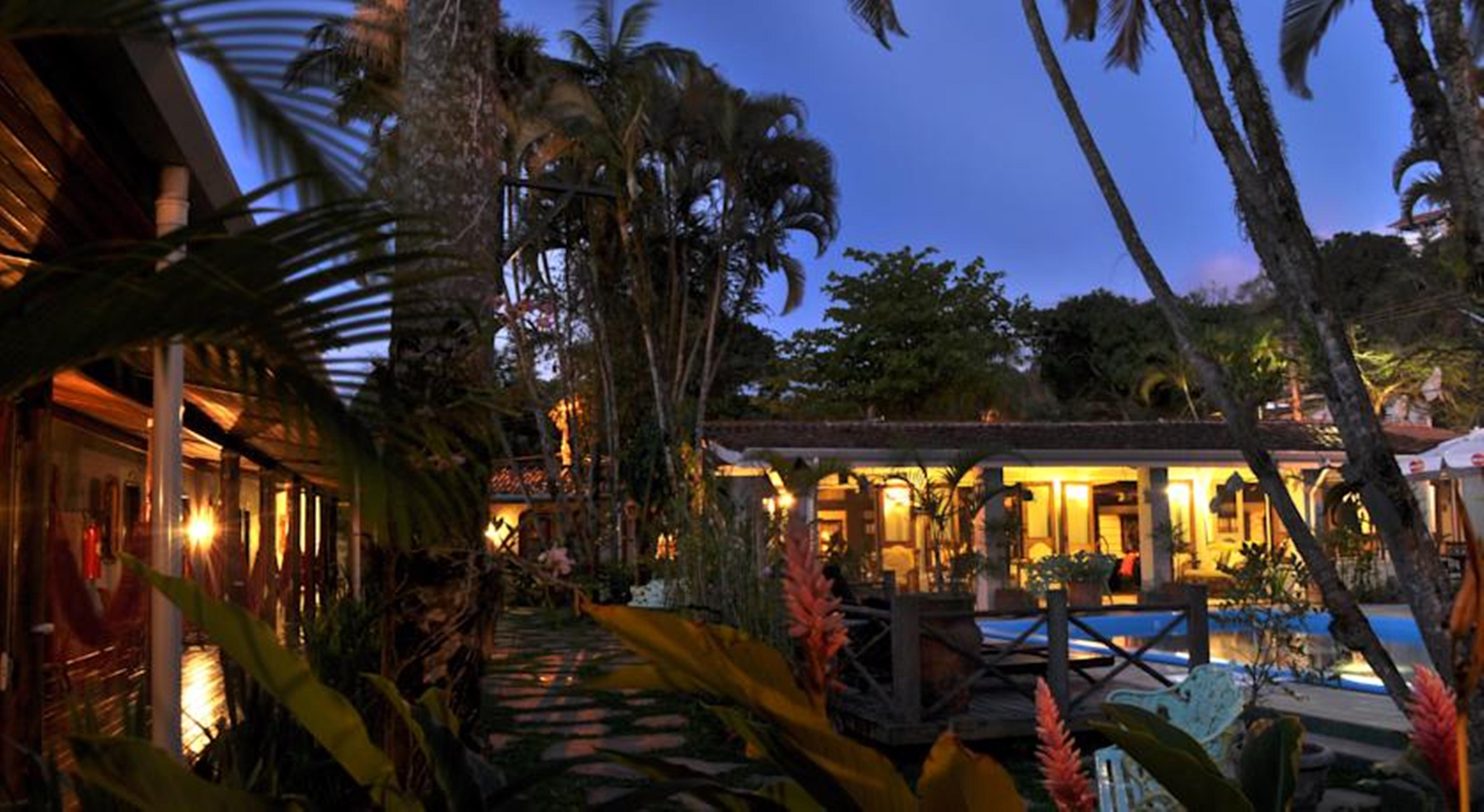 Plaza Inn Pousada Do Capitao Ильябела Экстерьер фото