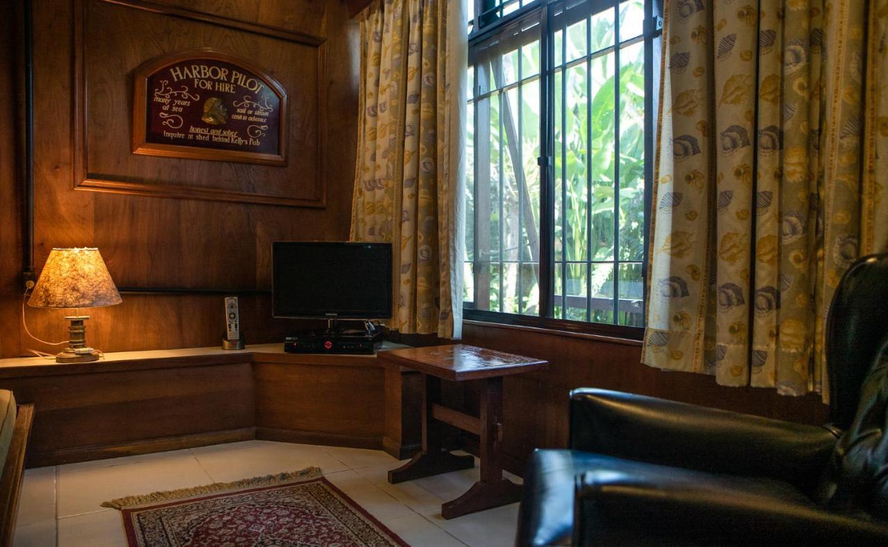 Plaza Inn Pousada Do Capitao Ильябела Экстерьер фото